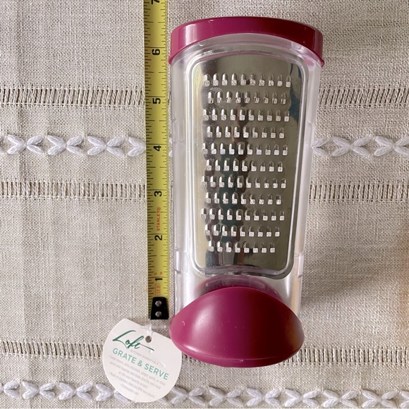 🧀3 Kitchen Hacks✨ garlic peeler, cheese shredder, grill cheese toaster sleeves - Picture 7 of 7